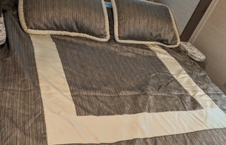 Kristen’s Vacation Home on Wheels