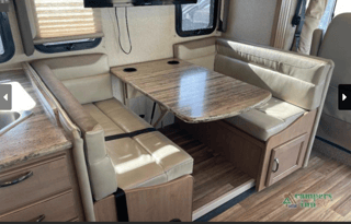 2018 THOR 32.1 ACE 2 FULL BATHS, KING,PET FRIENDLY