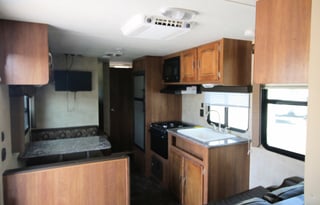 FREE WIFI & CABLE TV!!!!