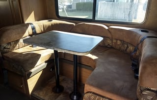 2015 Coachmen RV Leprechaun 220QB Ford 350