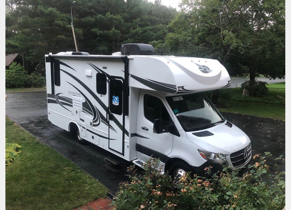 Class C Motor Home rentals in Nottingham