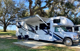 2022 Thor Motor Coach Magnitude BH31