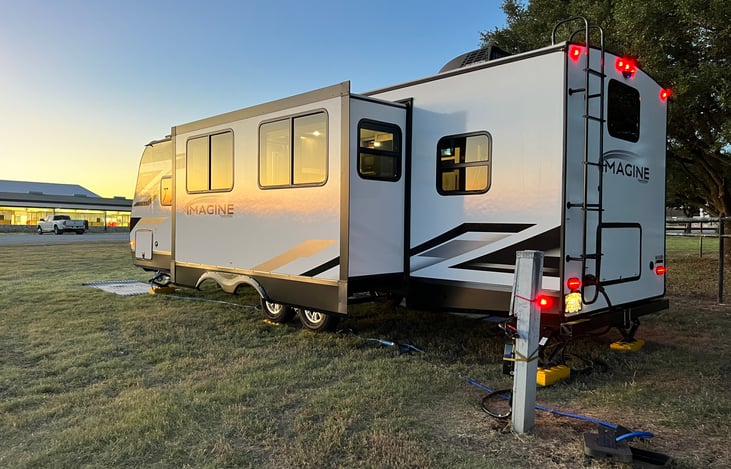 side out is on the drivers' side that extends the kitchen.