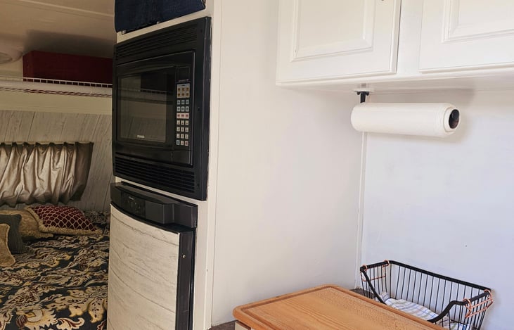 Microwave and Fridge