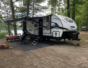 Forest River RV Cherokee Alpha Wolf 23DBH-L