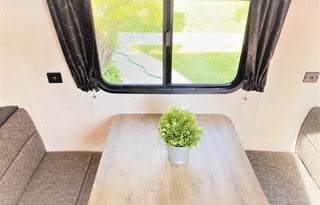 **Top Deals RV Rentals+Pet friendly+Beach & Park**