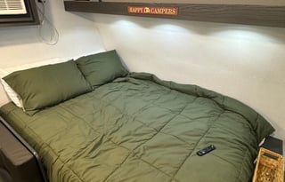 The Cozy Cabin Cruiser (0000)