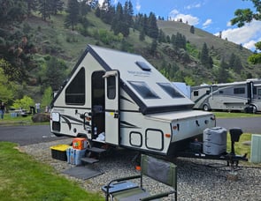 Forest River RV Rockwood Hard Side Series A122SXR