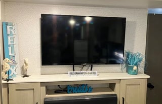 2023 Salem Cruise Lite** Our Airbnb on Wheels I**