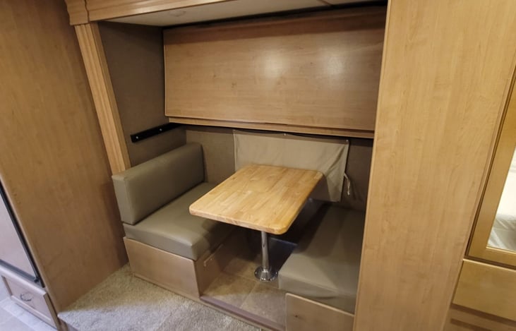 bunkhouse as a mini dining table
