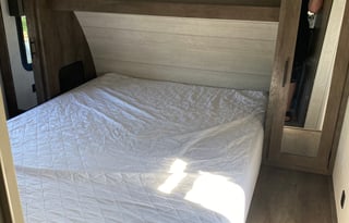 Family Glamper with bunkhouse and outdoor kitchen