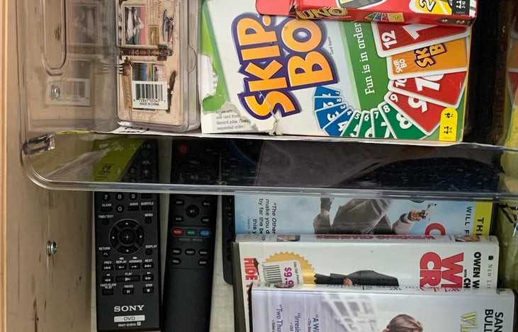 Games and a few movies supplied