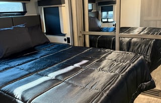 2020 Keystone RV Montana 3761FL