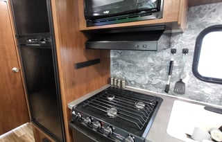 2017 Jayco - Sleeps 8- Delivery Available