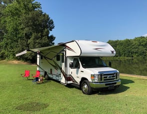 Winnebago Outlook 31N