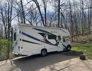 Thor Motor Coach Chateau 24F