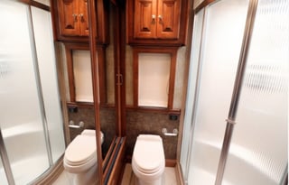 2011 Tiffin Phaeton | Luxury 42' Bath & Half