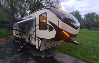 2019 Keystone RV Cougar 32BHS