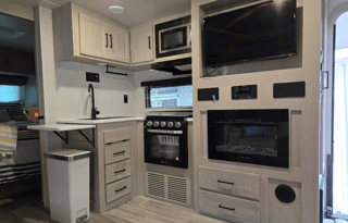 2022 Forest River Flagstaff Micro Lite 25FBLS