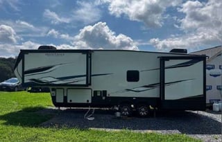 Shaun and Janella’s RV Share