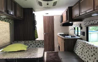 2017 Coachmen Clipper 21FQ