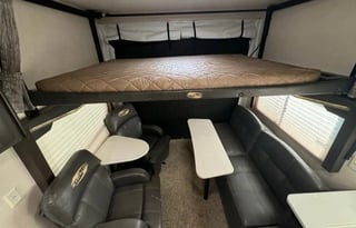 2018 Clean-Forest River RV Stealth FQ2313