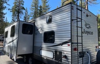 2021 Pet Friendly Bunkhouse