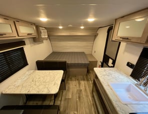 Dutchmen RV Coleman 17B