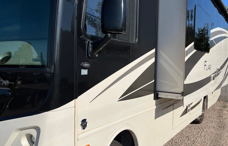 RV Left Side Slide out