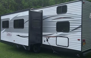 Mojo's 2017 Dutchmen Coleman Lantern Series