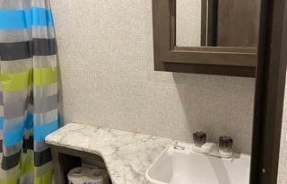 2019 Coleman Lantern  244 Bunkhouse