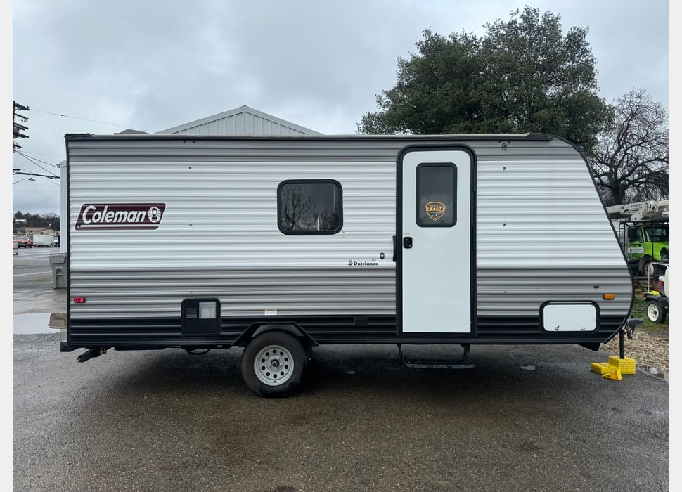 Travel Trailer rentals in Cave Junction