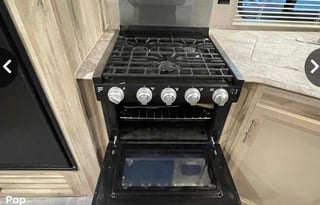 2021 Catalina Legacy Edition Floorplan: 263BHSCK