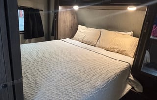 Family Friendly Kid Approved Bunk House Camper