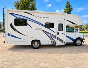 Thor Motor Coach Chateau 22E Chevy