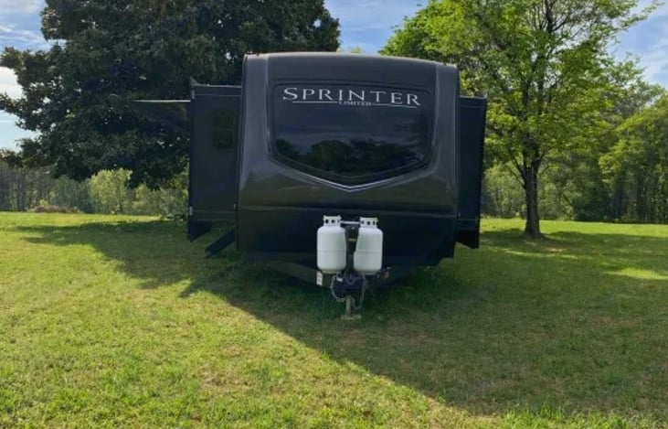 Front view of our "Smokey Mountain Sprinter".  We are pet friendly!