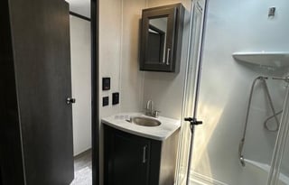 The Family/Hosters dream!