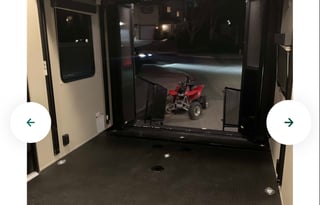 **Grand Design Momentum 31*2 bathrooms!