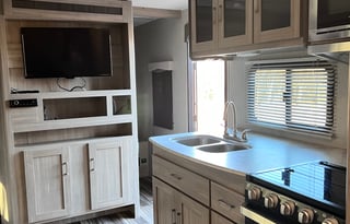 2020 Coachmen RV Freedom Express Select 31SE