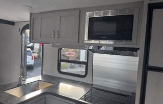 2022 35' Ultralite Bunk House