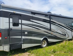 Newmar Canyon Star 3922