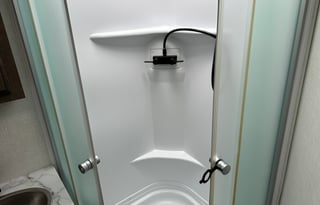 3-QUEEN BED 2023 SportTrek ST291VTQ