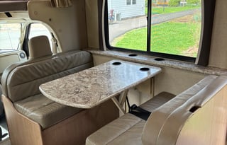 2019 Chateau -Sleeps 10- Includes Everything!