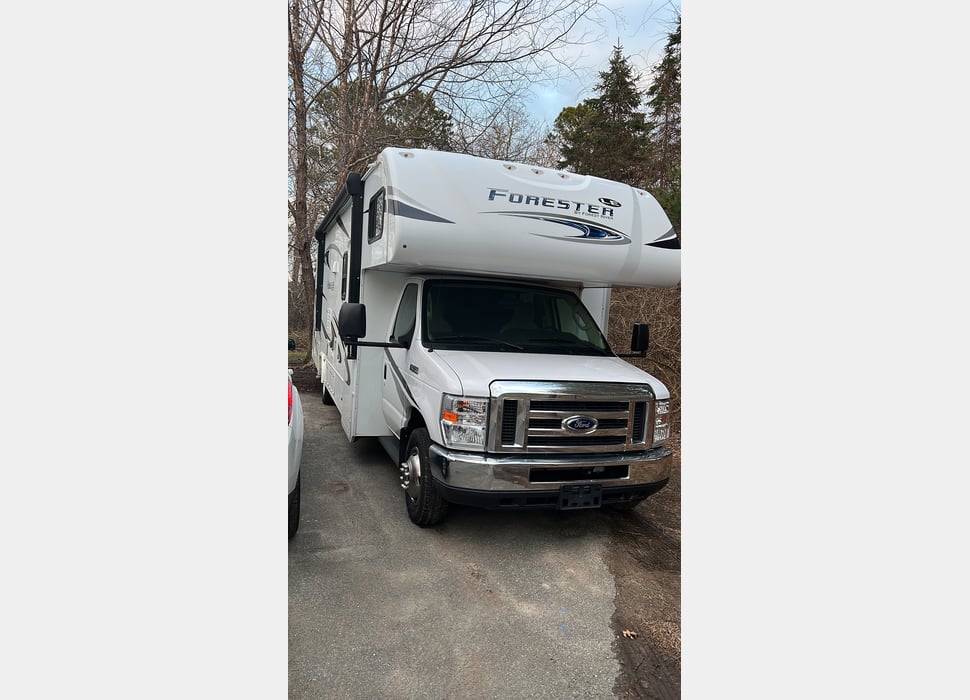 Class C Motor Home rentals in CENTERVILLE