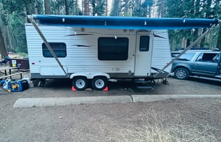 Keystone Hideout 19FLB Travel Trailer + Extras