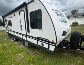 Winnebago Industries Towables Minnie 2401RG