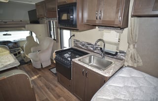 NEW FOR RENT 2018 THOR MAJESTIC