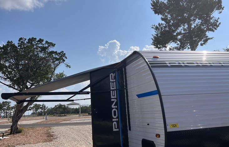 Retractable awning with lights