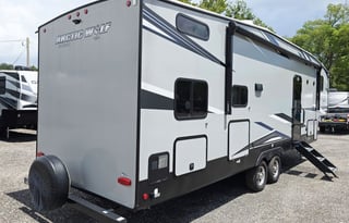 Cherokee Artic Wolf 287BH