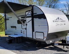 EAST TO WEST Silver Lake LE 18BHLE